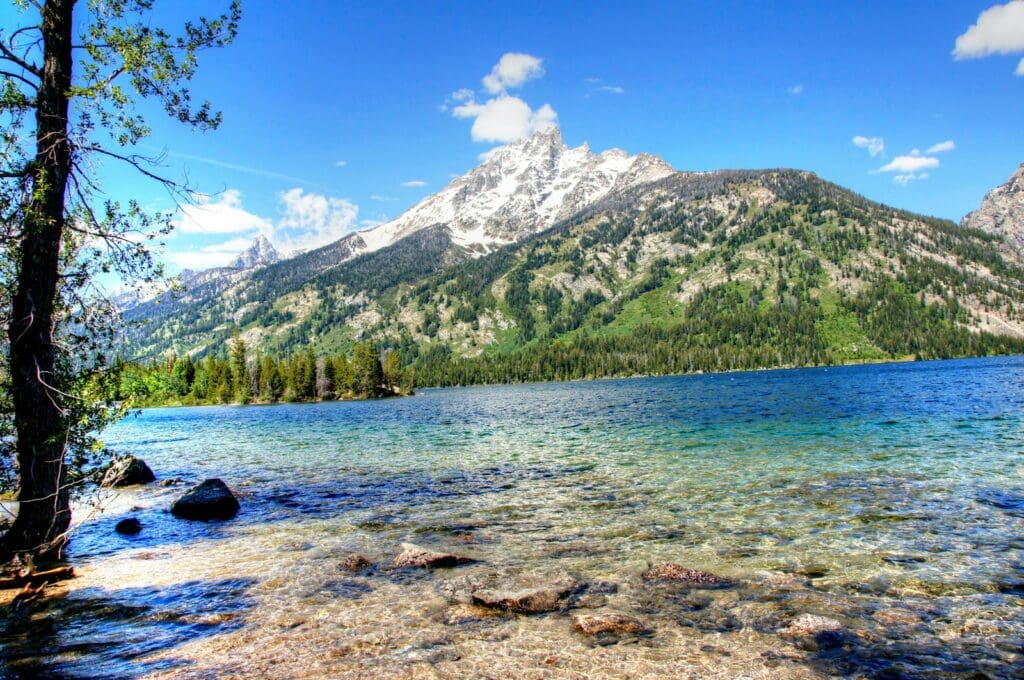 a lake with a mountain in the background