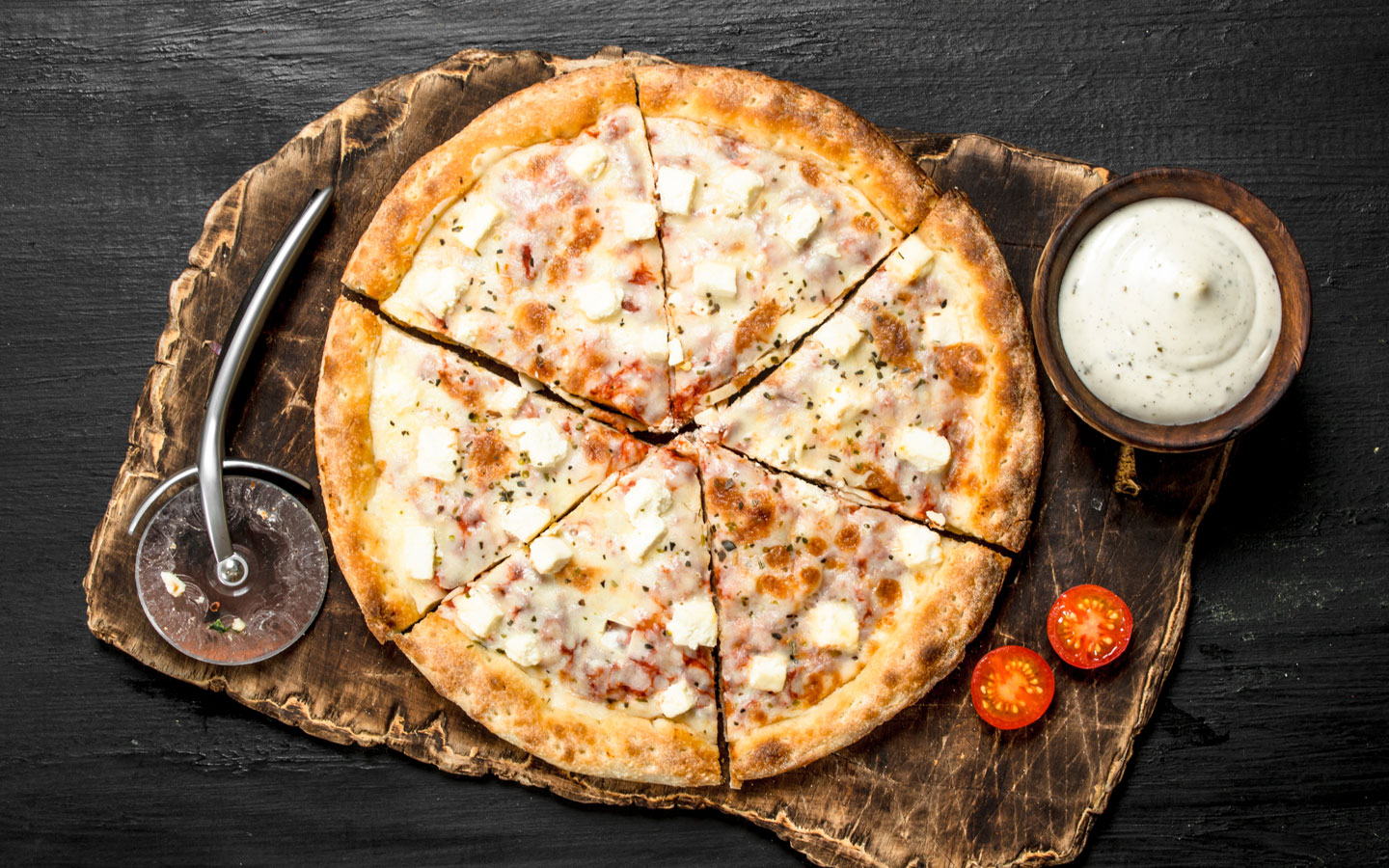 Pizza with ranch dressing