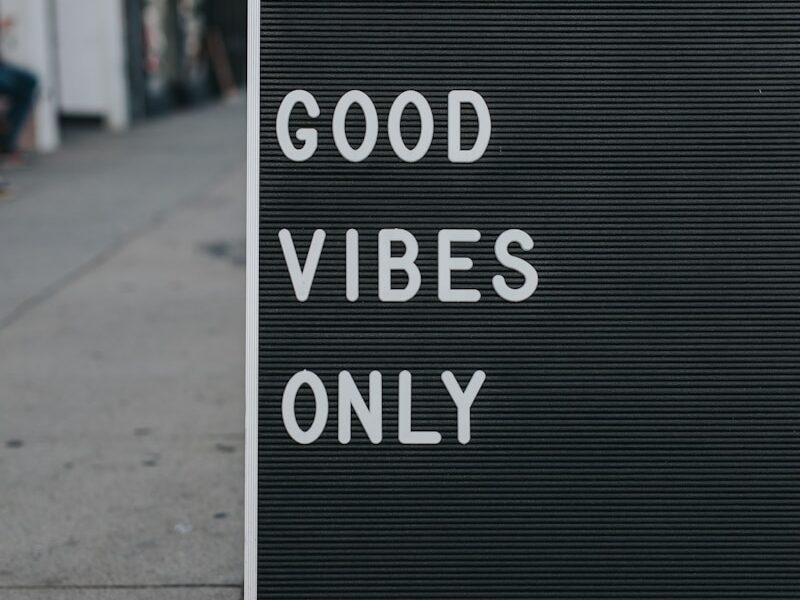 good vibes only text