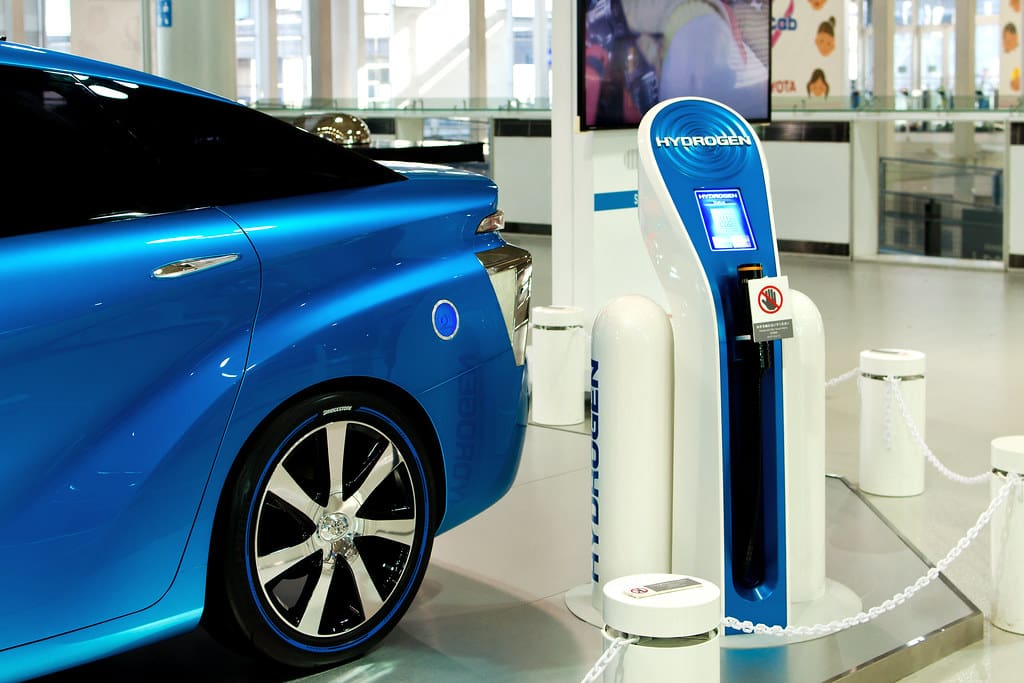 Toyota MIRAI and Hydrogen Fueling Station 