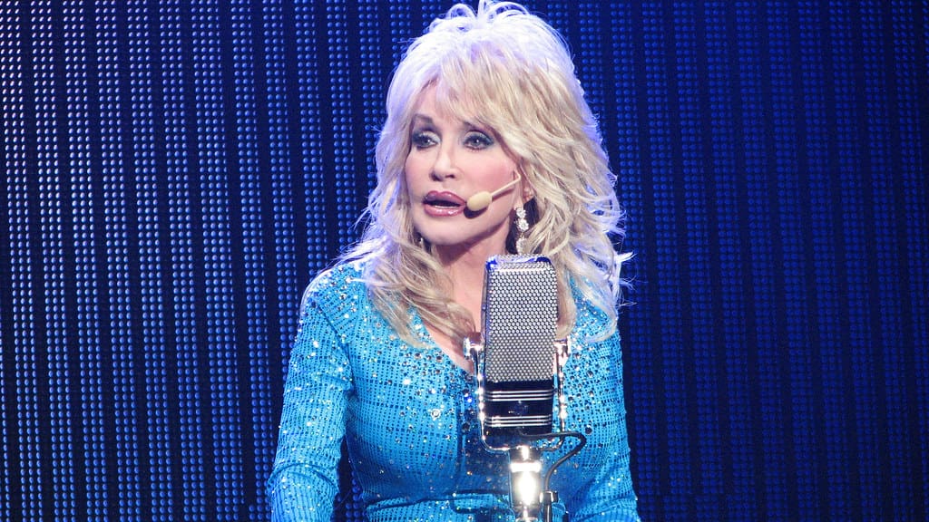 Dolly Parton BIC concert