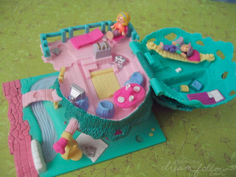 Polly Pocket treehouse