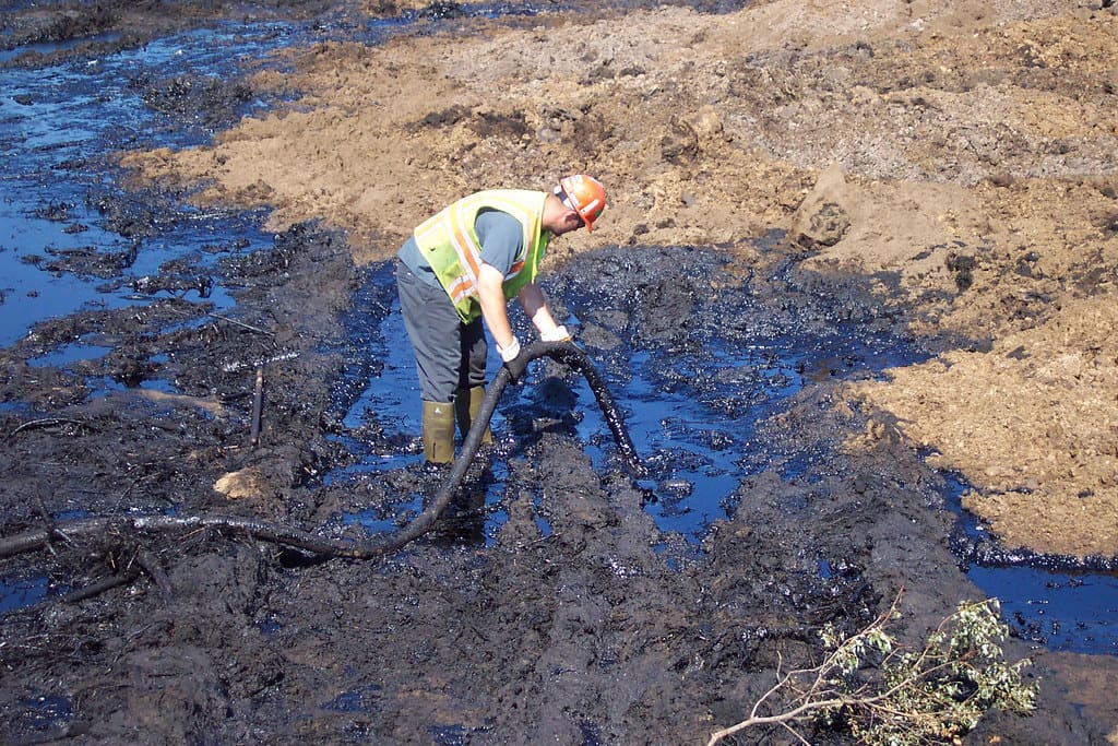 Koch pipeline spill