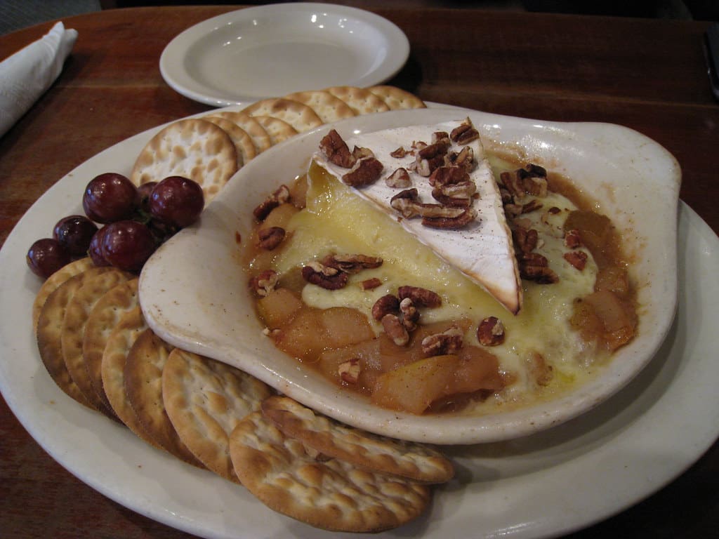 Baked Brie and Apples