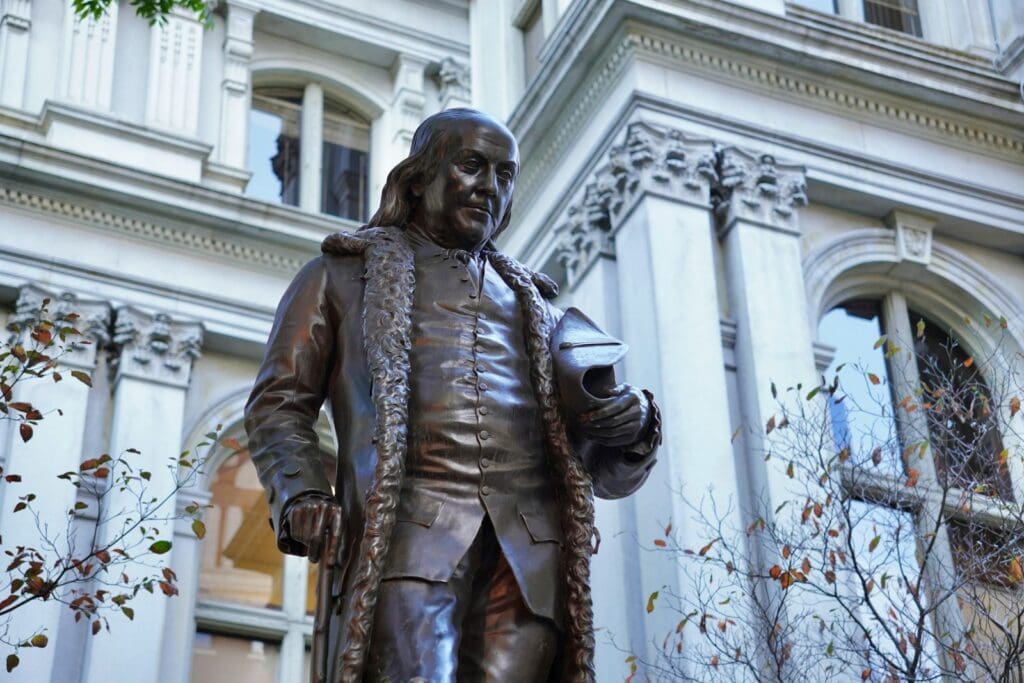 a statue of Benjamin Franklin