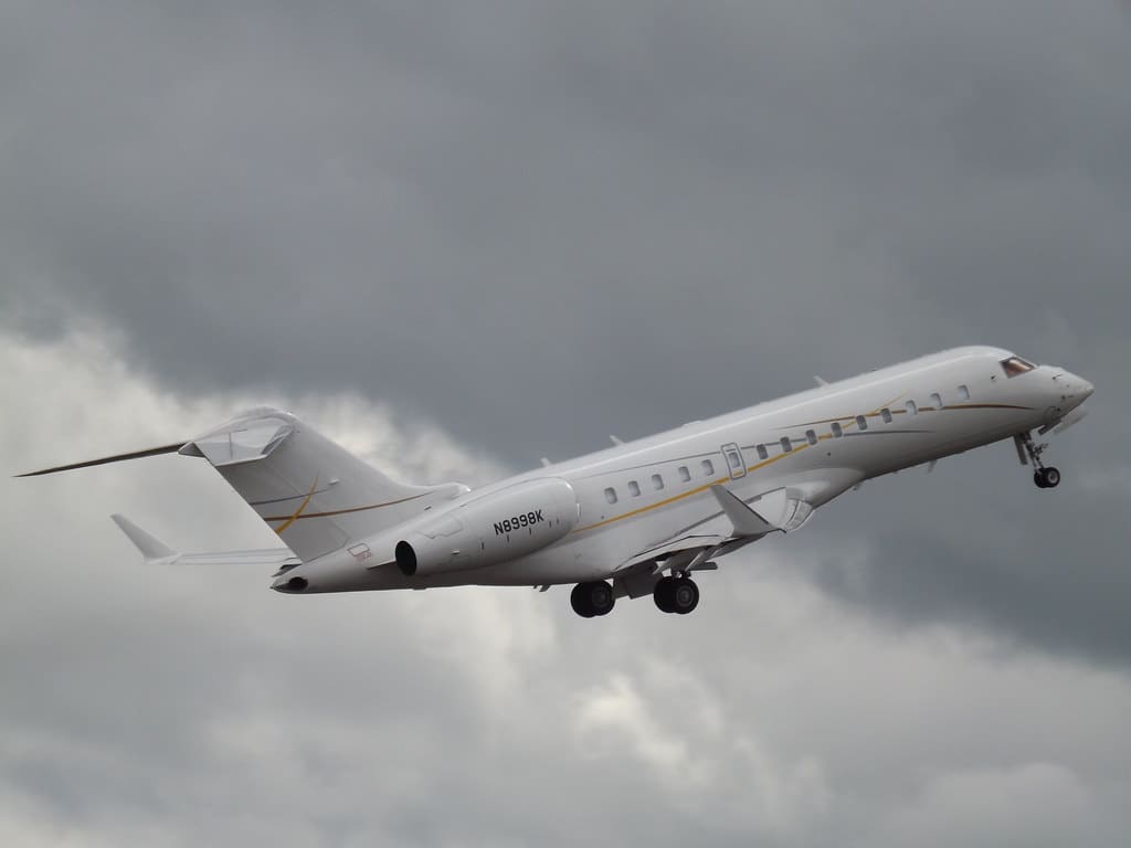 N8998K Bombardier Global Express 6000 Bank Of Utah Trustee
