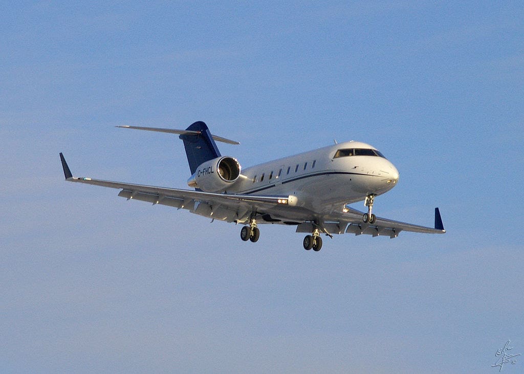 Bombardier - Challenger 600-2B16
