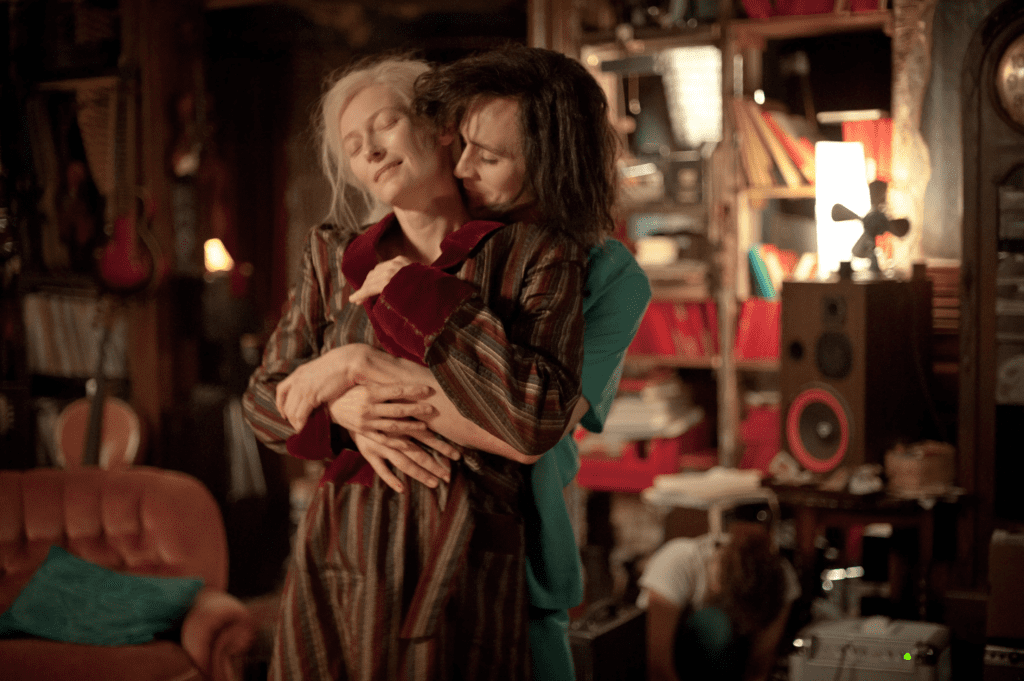 Only Lovers Left Alive (2013)