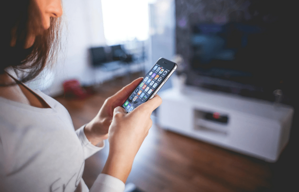 Hide Unwanted Home Screen Pages