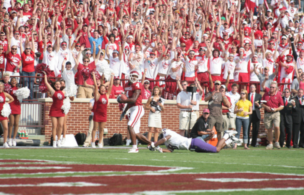 Oklahoma fans cheer