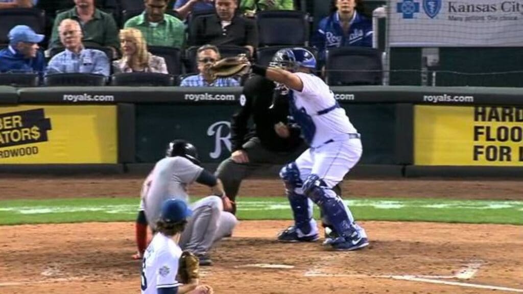 20120921 Tribe, Royals exchange beanballs