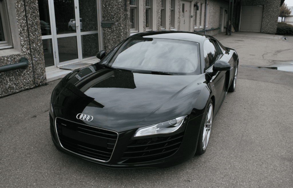 Black Audi R8