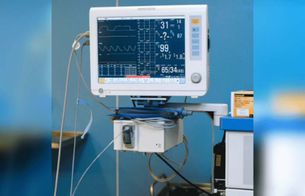 ICU equipment tracking heart rate and pressure