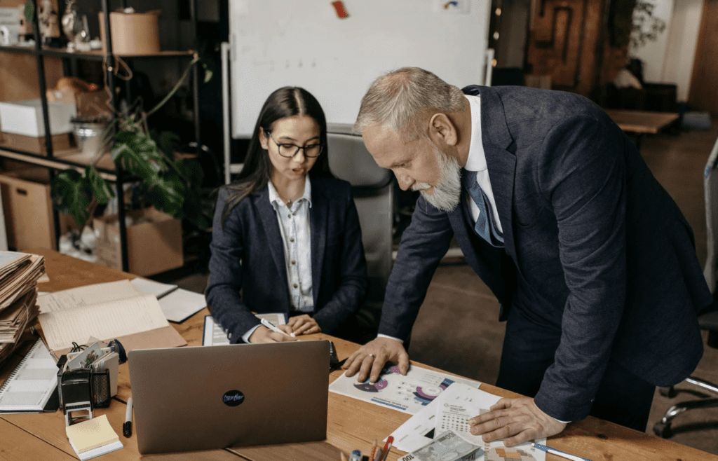 Manager talking to employee about changing goals
