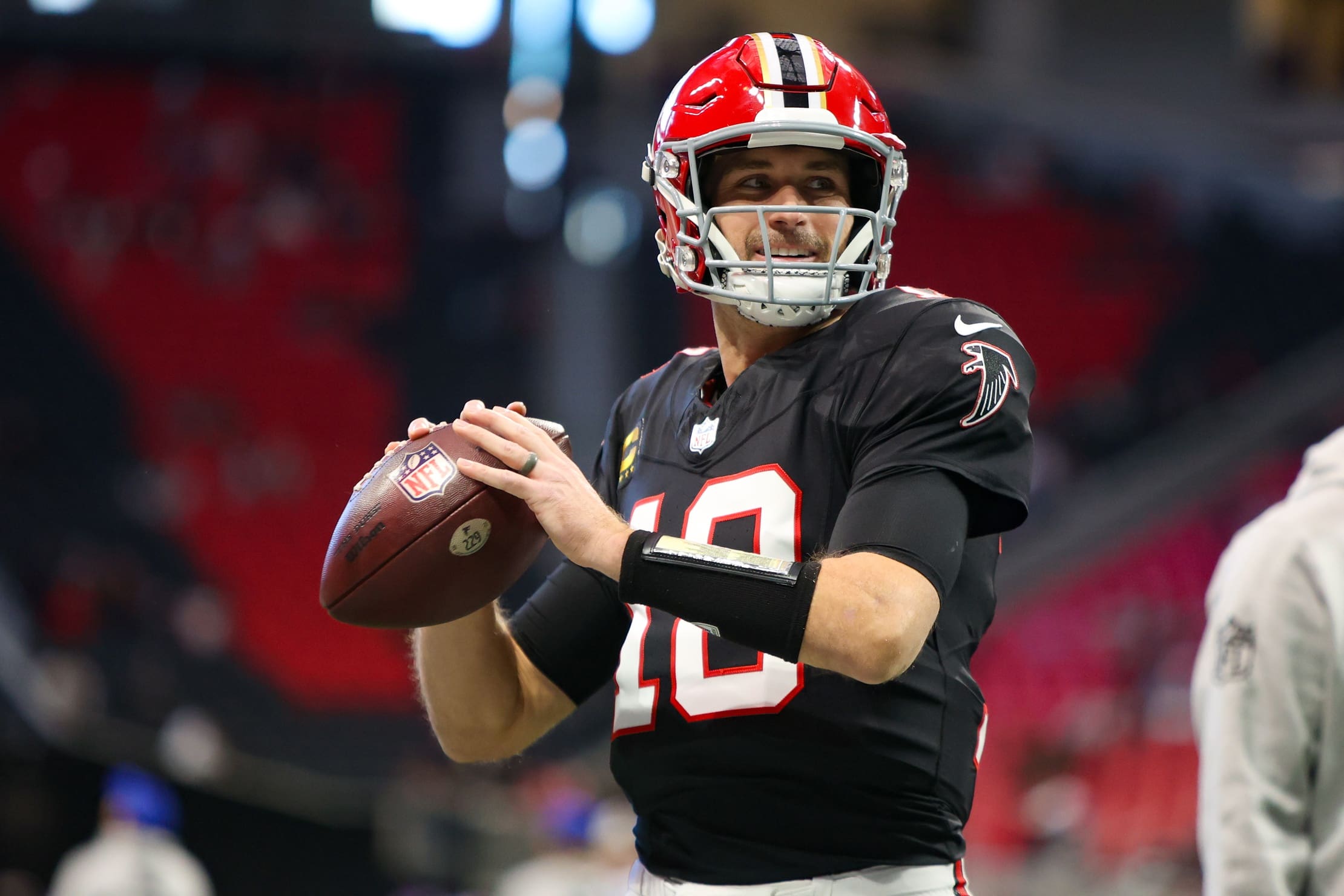 Dec 22, 2024; Atlanta, Georgia, USA; Atlanta Falcons quarterback Kirk Cousins (18) prepares for a game against the New York Giants at Mercedes-Benz Stadium. Mandatory Credit: Brett Davis-Imagn Images