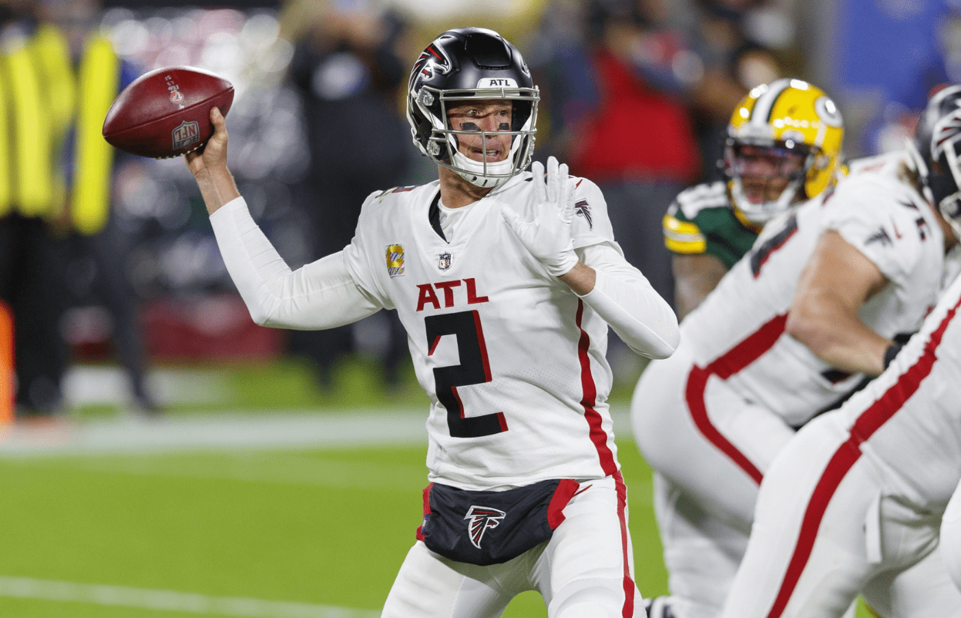 Atlanta Falcons quarterback Matt Ryan (2) throws a pass during the first quarter against the Green Bay Packers at Lambeau Field.
