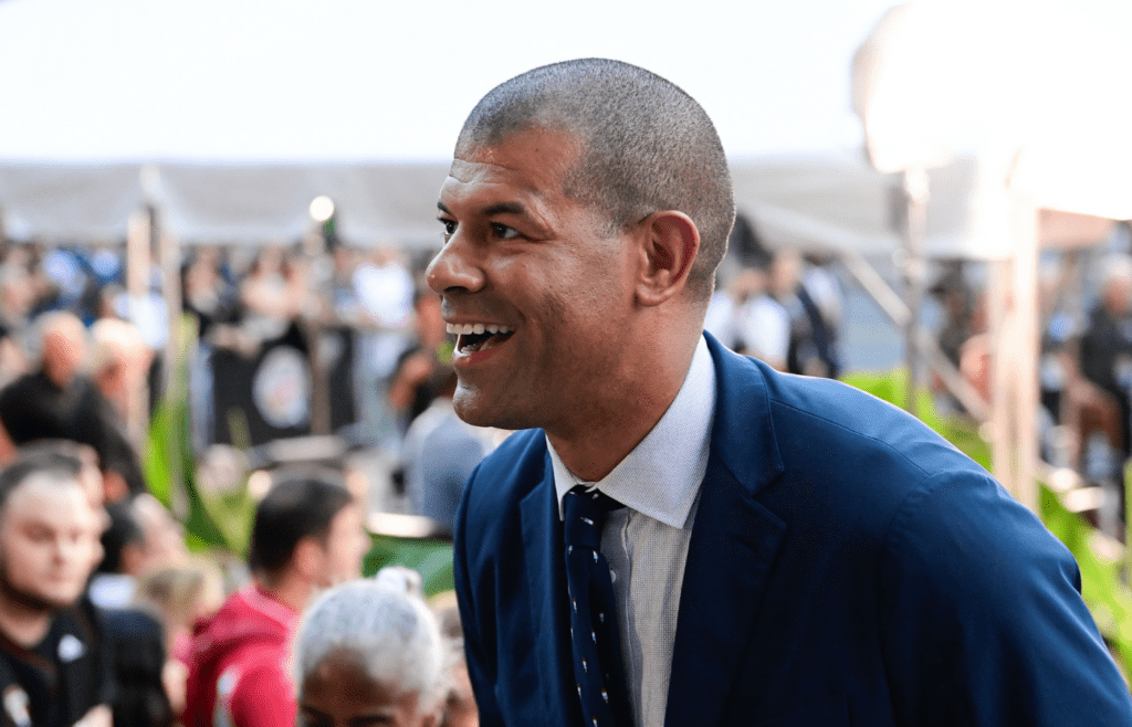 Aug 12, 2023; Springfield, MA, USA; Shane Battier arrives at Symphony Hall for the 2023 Basketball Hall of Fame enshrinement. Mandatory Credit: Eric Canha-Imagn Images