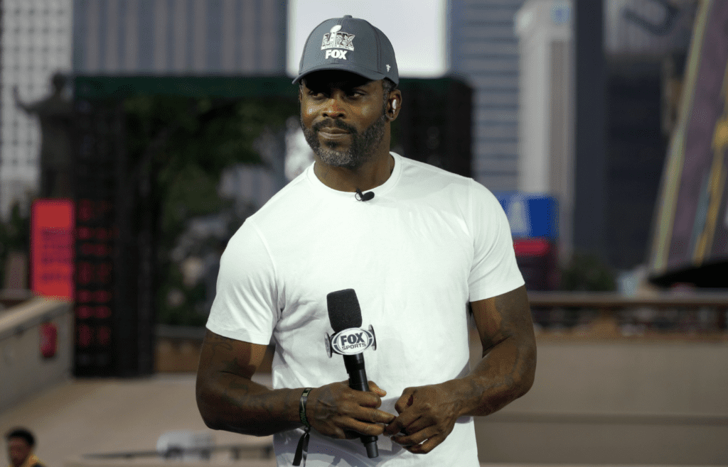 Feb 8, 2025; New Orleans, LA, USA; Donovan McNabb on the Fox Super Bowl LIX set at Caesars Superdome. Mandatory Credit: Kirby Lee-Imagn Images
