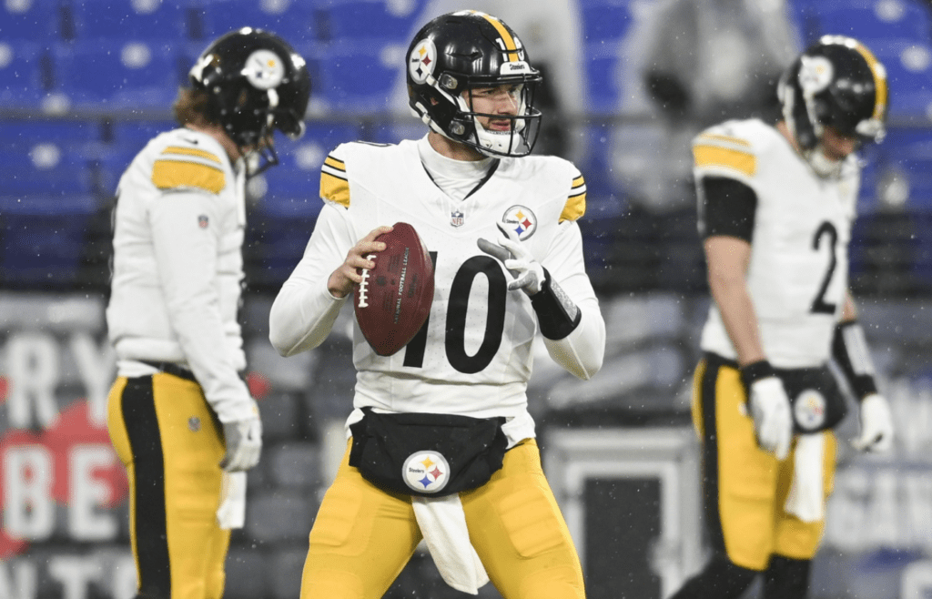 Jan 6, 2024; Baltimore, Maryland, USA; Pittsburgh Steelers quarterback Mitch Trubisky (10) warms up before the game against the Baltimore Ravens at M&T Bank Stadium. Mandatory Credit: Tommy Gilligan-Imagn Images