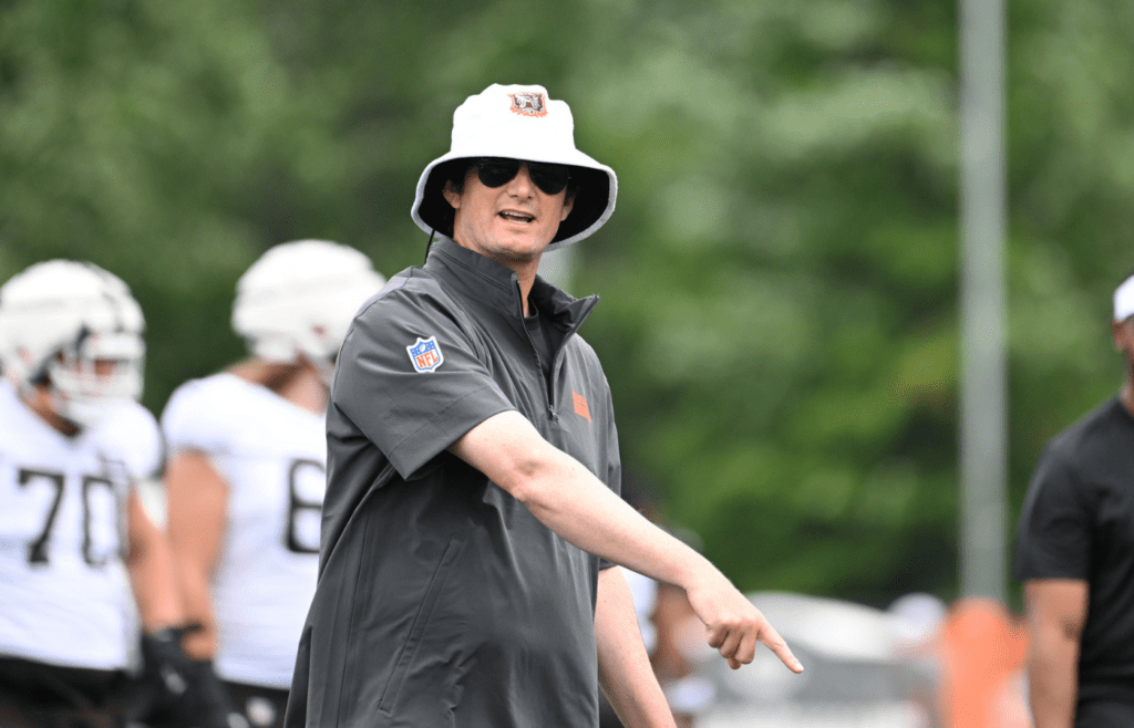 Aug 5, 2024; Cleveland Browns offensive coordinator Ken Dorsey during practice at the Browns training facility in Berea, Ohio. Mandatory Credit: Bob Donnan-Imagn Images