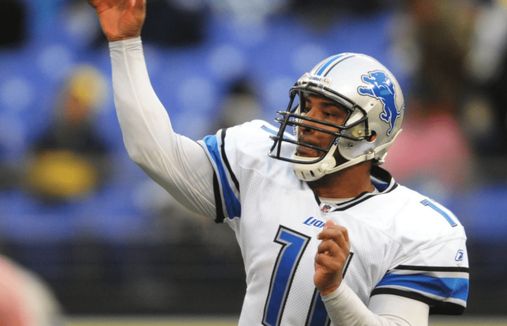 December 13, 2009; Baltimore, MD, USA; Detroit Lions quarterback Daunte Culpepper (11) passes in the fourth quarter against the Baltimore Ravens at M&T Bank Stadium. Baltimore defeated Detroit 48-3. Mandatory Credit: James Lang-Imagn Images