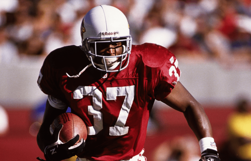 Oct 26, 1997; Tempe, AZ, USA; FILE PHOTO; Arizona Cardinals running back Larry Centers (37) in action against the Tennessee Oilers at Sun Devil Stadium. Mandatory Credit: Peter Brouillet-USA TODAY NETWORK