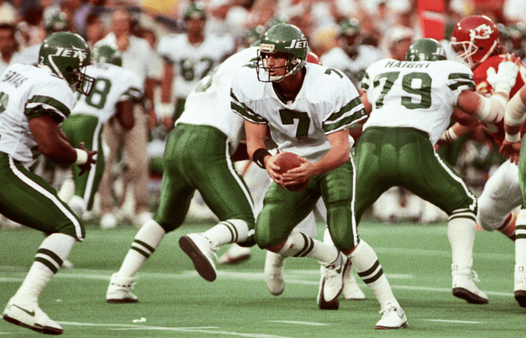 Aug 10, 1991; St. Louis, MO, USA; FILE PHOTO; New York Jets quarterback Ken O'Brien (7) turns to hand the ball off against the Kansas City Chiefs at Busch Stadium during the 1991 preseason. Mandatory Credit: Herb Weitman-USA TODAY NETWORK