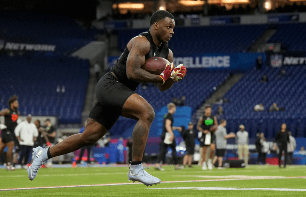 Mar 1, 2025; Indianapolis, IN, USA; Southern California running back Woody Marks (RB21) during the 2025 NFL Combine at Lucas Oil Stadium. Mandatory Credit: Kirby Lee-Imagn Images