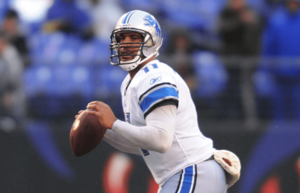 December 13, 2009; Baltimore, MD, USA; Detroit Lions quarterback Daunte Culpepper (11) looks to pass down field in the fourth quarter against the Baltimore Ravens at M&T Bank Stadium. Baltimore defeated Detroit 48-3. Mandatory Credit: James Lang-Imagn Images