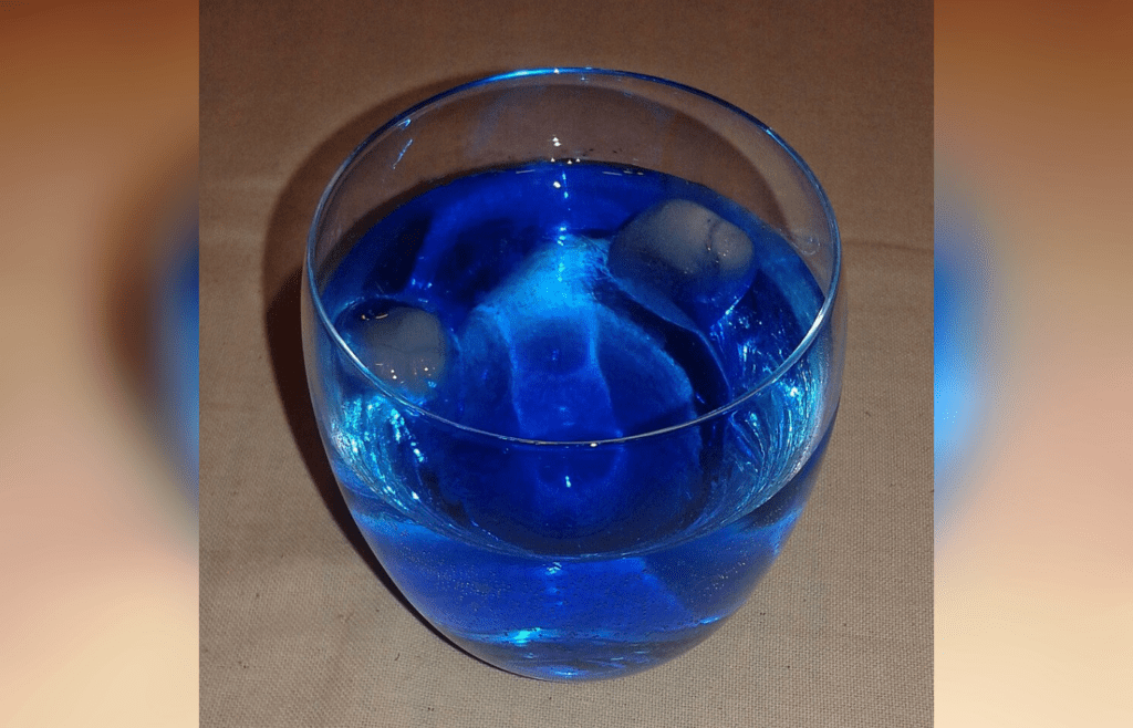 Vodka and Blue Curacao (with Brilliant Blue FCF)