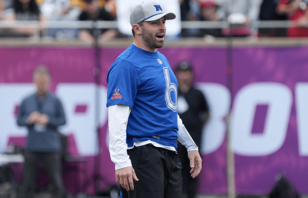 Feb 1, 2025; Orlando, FL, USA; Tampa Bay Buccaneers quarterback Baker Mayfield (6) during NFC Practice for the Pro Bowl Games at Camping World Stadium. Mandatory Credit: Kirby Lee-Imagn Images