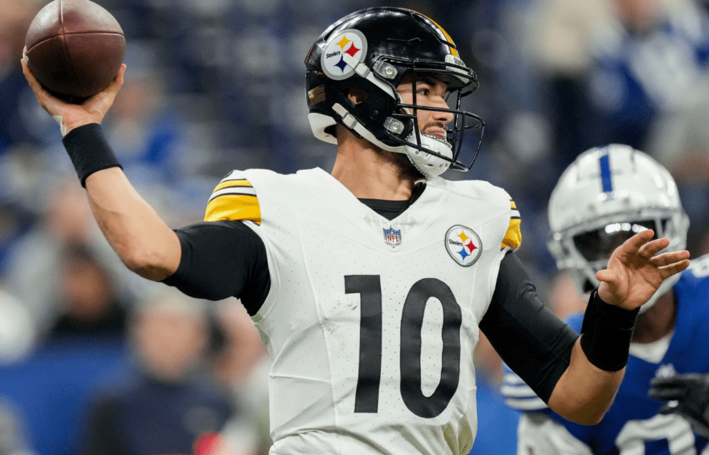 QB Mitch Trubisky: Signed by Bills (previous team: Steelers)