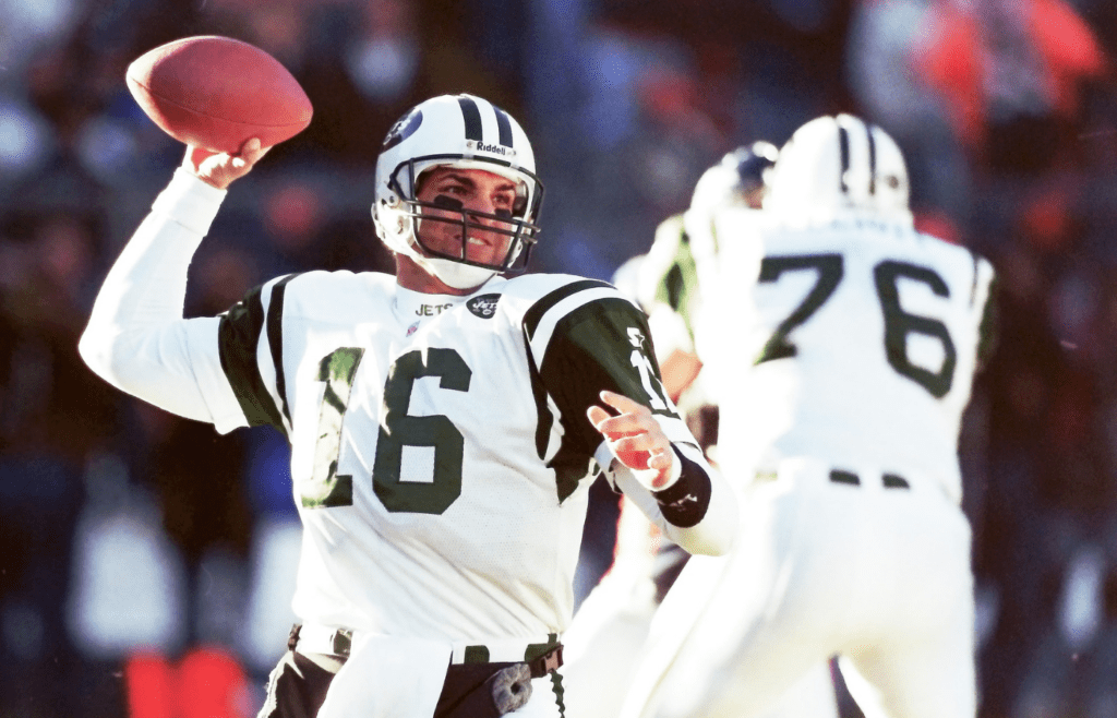 New York Jets Vinny Testaverde (16) passes against the Broncos during the Bronco s defense during the AFC Championship game at Mile High Stadium in Denver Jan 17, 1999. Denver won the game 23-10