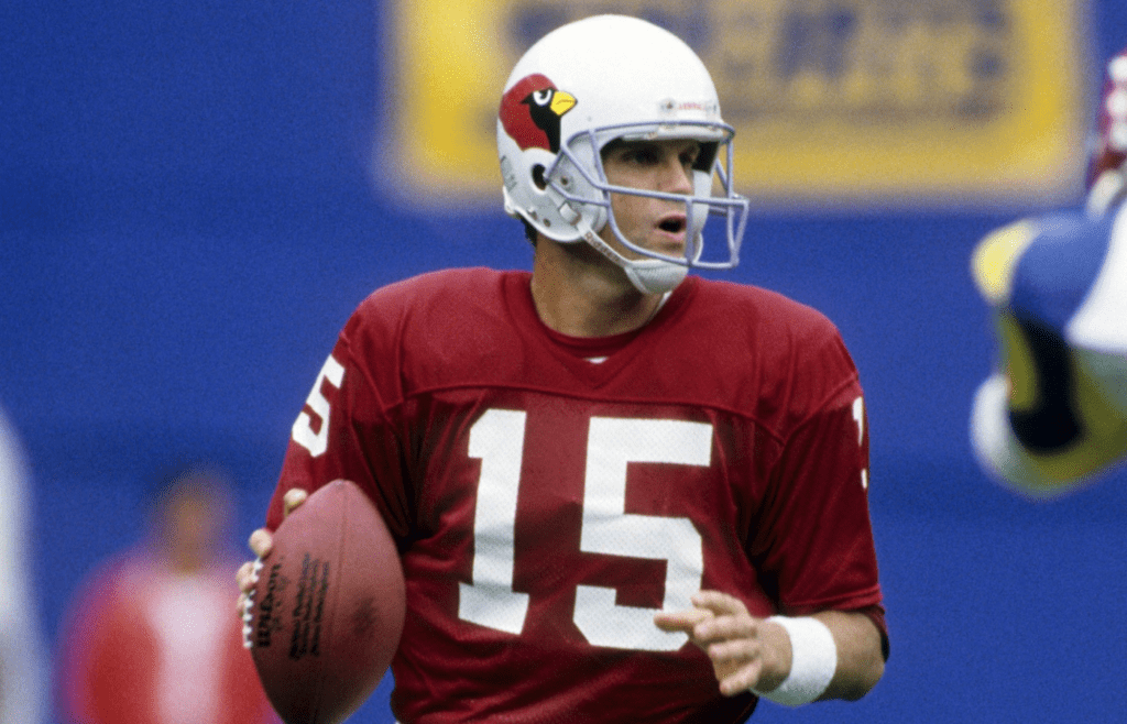 Sep 7, 1986; St. Louis, MO, USA; FILE PHOTO; St. Louis Cardinals quarterback Neil Lomax (15) in action against the Los Angeles Rams at Busch Stadium. Mandatory Credit: Manny Rubio-Imagn Images