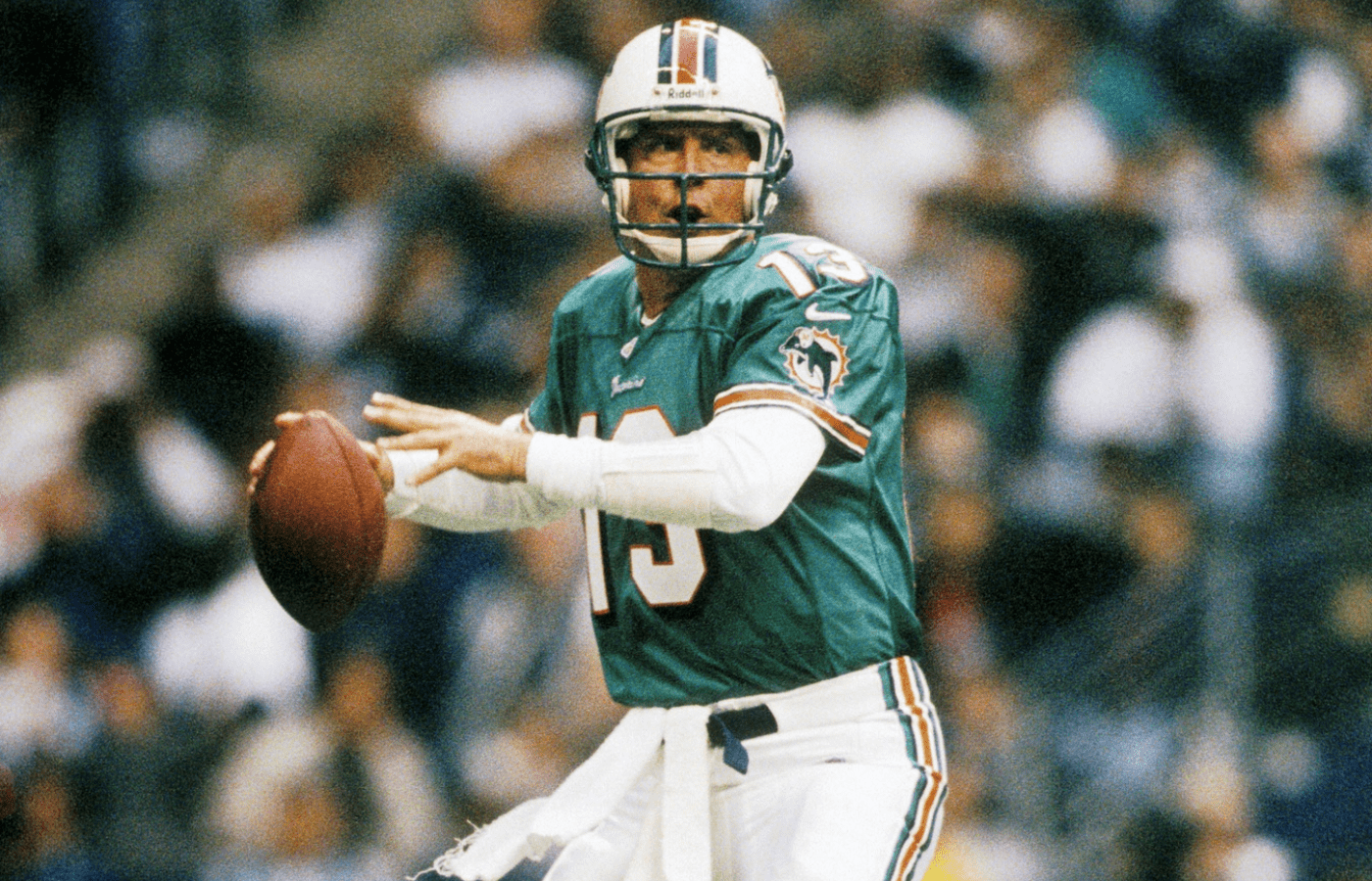 Miami Dolphins quarterback Dan Marino
