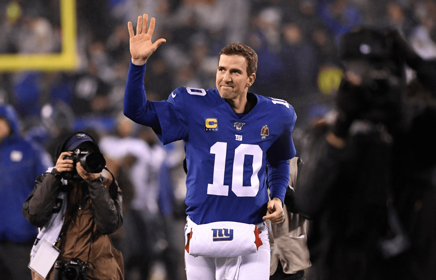 New York Giants quarterback Eli Manning (10) waves to the fans as he exits the field at MetLife Stadium for possibly the last time in his career. The Eagles defeat the Giants, 34-17, on Sunday, Dec. 29, 2019, in East Rutherford. Nyg Vs Phi