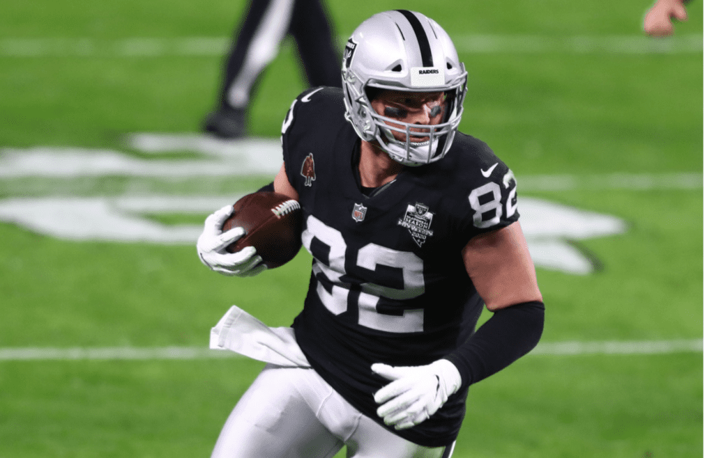 Dec 26, 2020; Paradise, Nevada, USA; Las Vegas Raiders tight end Jason Witten (82) against the Miami Dolphins at Allegiant Stadium. Mandatory Credit: Mark J. Rebilas-Imagn Images