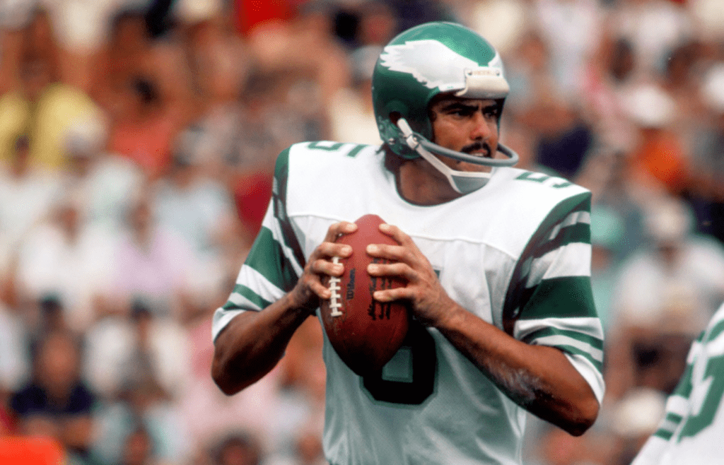 Oct 13, 1974; Philadelphia, PA, USA; FILE PHOTO; Philadelphia Eagles quarterback (5) Roman Gabriel in action against the New York Giants. Mandatory Credit: Tony Tomsic-USA TODAY NETWORK