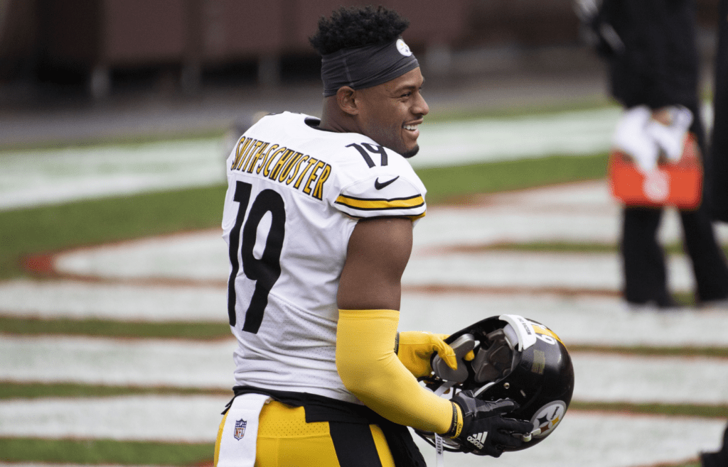 Jan 3, 2021; Cleveland, Ohio, USA; Pittsburgh Steelers wide receiver JuJu Smith-Schuster (19) before the game between the Cleveland Browns and the Pittsburgh Steelers at FirstEnergy Stadium. Mandatory Credit: Ken Blaze-Imagn Images