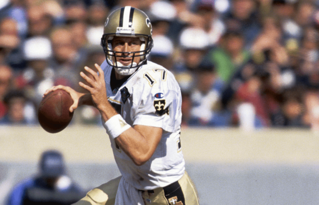 Oct 9, 1994; Chicago, IL, USA; New Orleans Saints quarterback Jim Everett (17) in action against the Chicago Bears at Soldier Field. FILE PHOTO; Mandatory Credit: Imagn Images