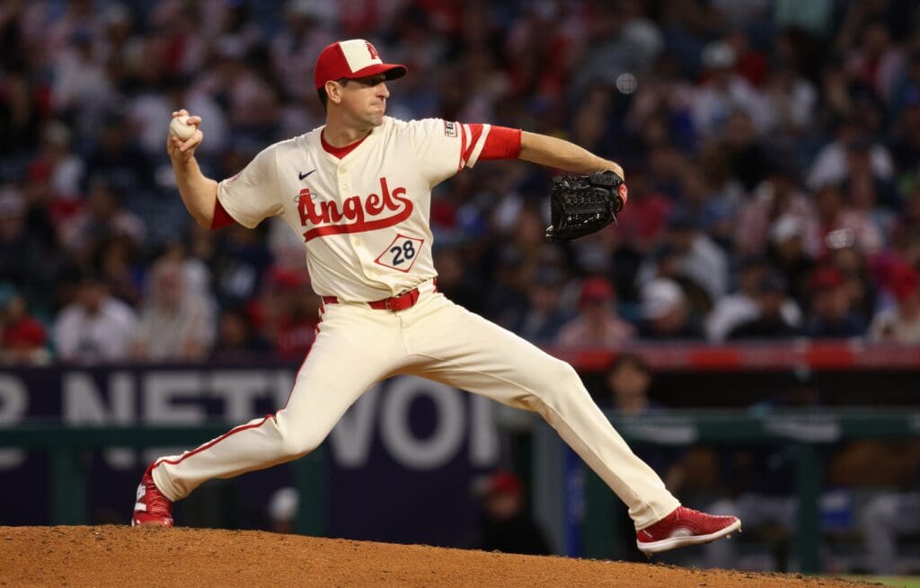 Jun 6, 2025; Anaheim, California, USA; Los Angeles Angels pitcher Kyle Hendricks (28) throws during the sixth inning against the Seattle Mariners at Angel Stadium. Mandatory Credit: Jason Parkhurst-Imagn Images