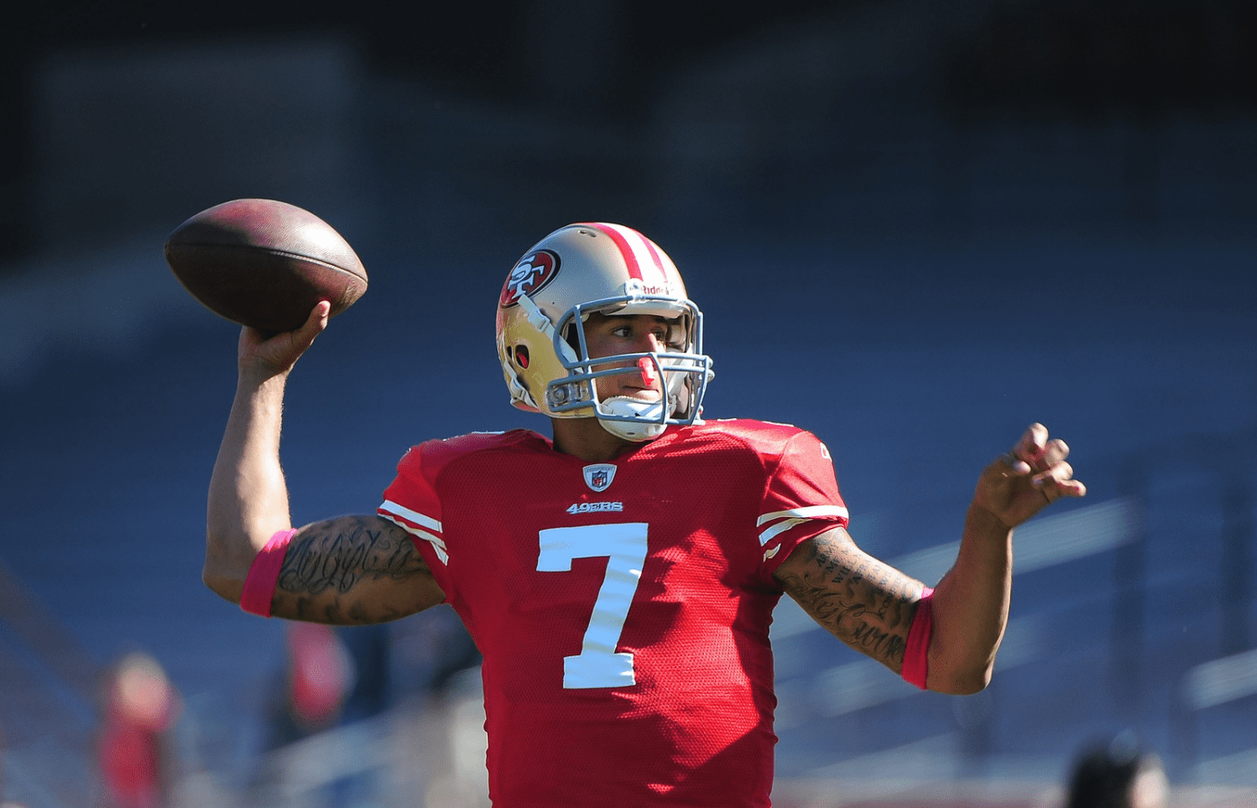 quarterback Colin Kaepernick (7) warms up before the game against the Cleveland Browns at Candlestick Park