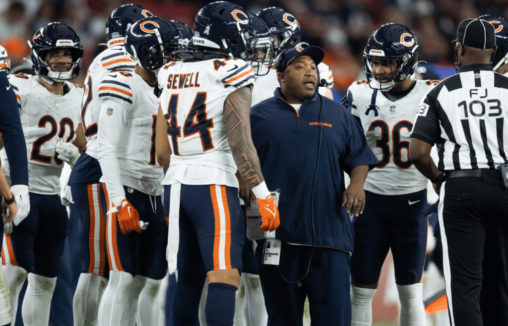 Nov 3, 2024; Glendale, Arizona, USA; Chicago Bears special teams coordinator Richard Hightower against the Arizona Cardinals at State Farm Stadium. Mandatory Credit: Mark J. Rebilas-Imagn Images