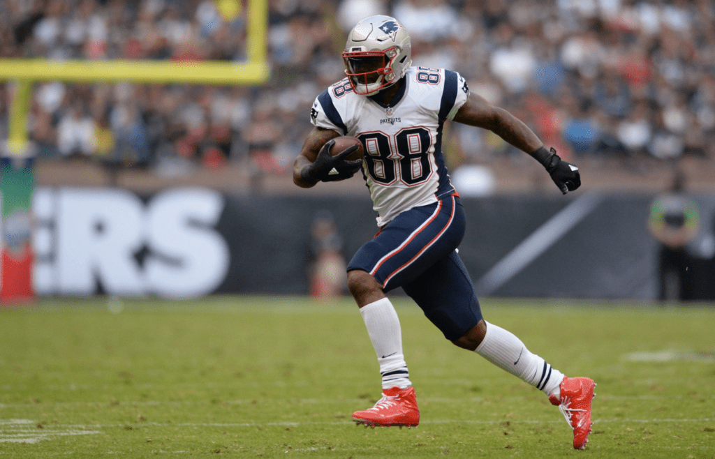Nov 19, 2017; Mexico City, MEX; New England Patriots tight end Martellus Bennett (88) runs with the ball during the second half against the Oakland Raiders at Estadio Azteca. Mandatory Credit: Orlando Ramirez-Imagn Images