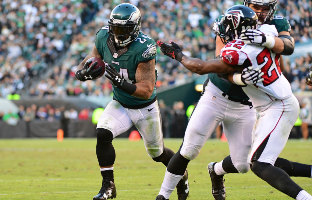 Nov 13, 2016; Philadelphia, PA, USA; Philadelphia Eagles running back Ryan Mathews (24) scores on a 5-yrd touchdown run during the fourth quarter against the Atlanta Falcons at Lincoln Financial Field. The Eagles defeated the Falcons, 24-15. Mandatory Credit: Eric Hartline-Imagn Images
