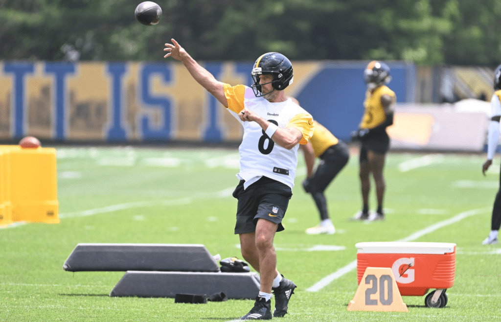 Jun 10, 2025; Pittsburgh, PA, USA; Pittsburgh Steelers quarterback Aaron Rodgers (8) during minicamp at their South Side facility. Mandatory Credit: Philip G. Pavely-Imagn Images