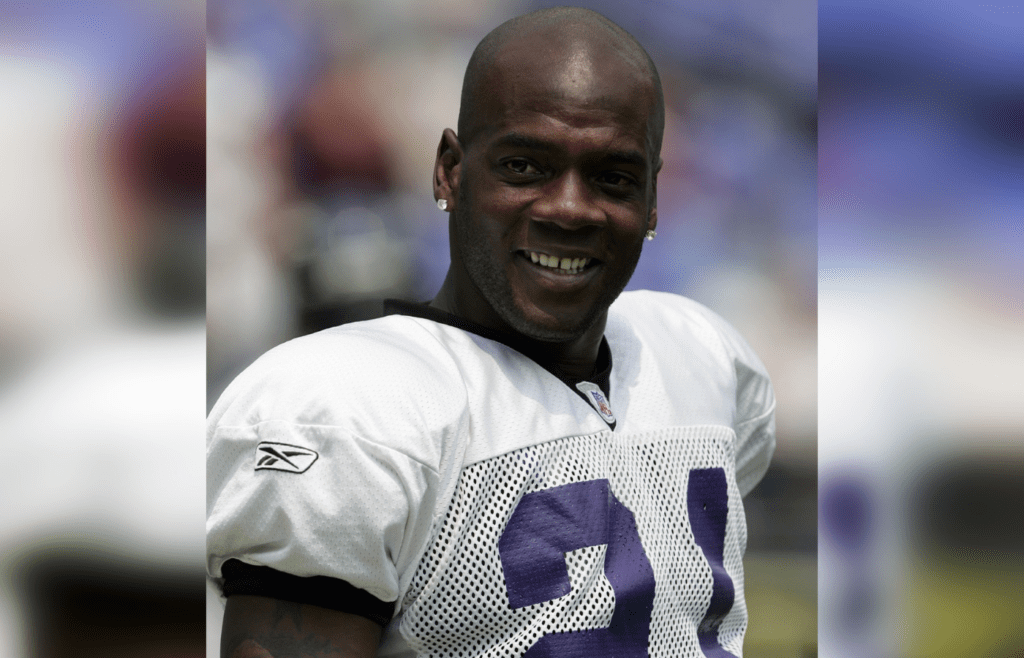 Aug 4, 2007; Baltimore, MD, USA; Baltimore Ravens cornerback Chris McAlister during a scrimmage against the Washington Redskins at M&T Bank Stadium in Baltimore, MD. Mandatory Credit: James Lang-Imagn Images Copyright © James Lang