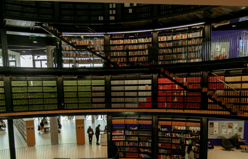 A full set of Encyclopædia Britannica on a bookshelf