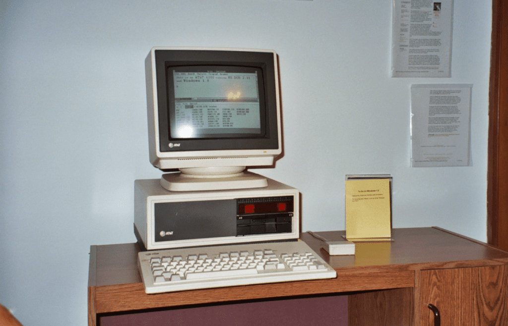 An early desktop computer with AIM window open