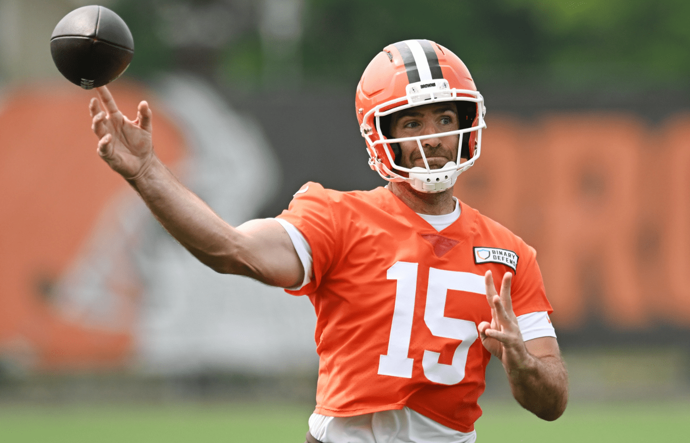 Jun 12, 2025; Berea, OH, USA; Cleveland Browns quarterback Joe Flacco (15) throws a pass during mini camp at CrossCountry Mortgage Campus. Mandatory Credit: Ken Blaze-Imagn Images